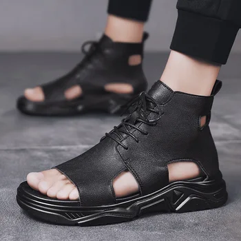 2023 Новые мужские сандалии Мужские корейские дышащие полые пляжные туфли Сандалии Мужские летние римские сандалии