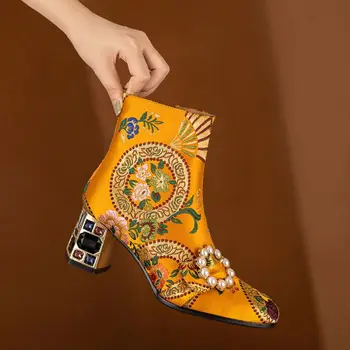 FHANCHU 2022 Китайский стиль Женские ботильоны,Модная обувь с вышивкой,Высокие каблуки Короткие боты,Острый носок,Черный,Желтый,Дропшиппинг